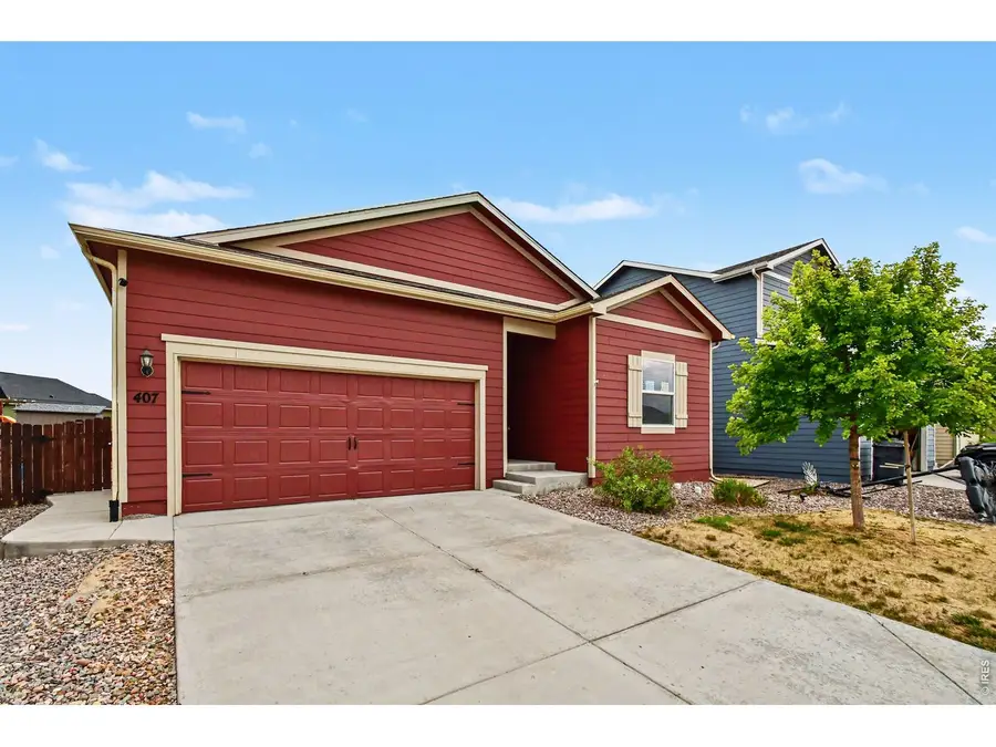 407 Keene Pl, Keenesburg, CO 80643 - #3