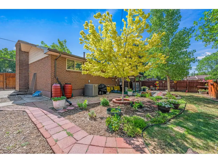 1429 Lashley St, Longmont, CO 80504 - #2