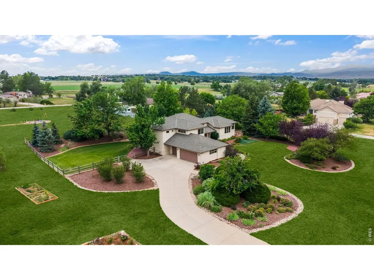 7542 Crestview Dr, Niwot, CO 80504 - #1