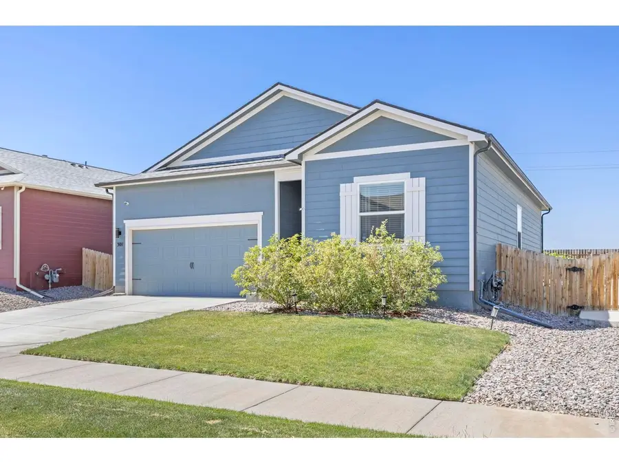 301 Thomas Ave, Keenesburg, CO 80643 - #3