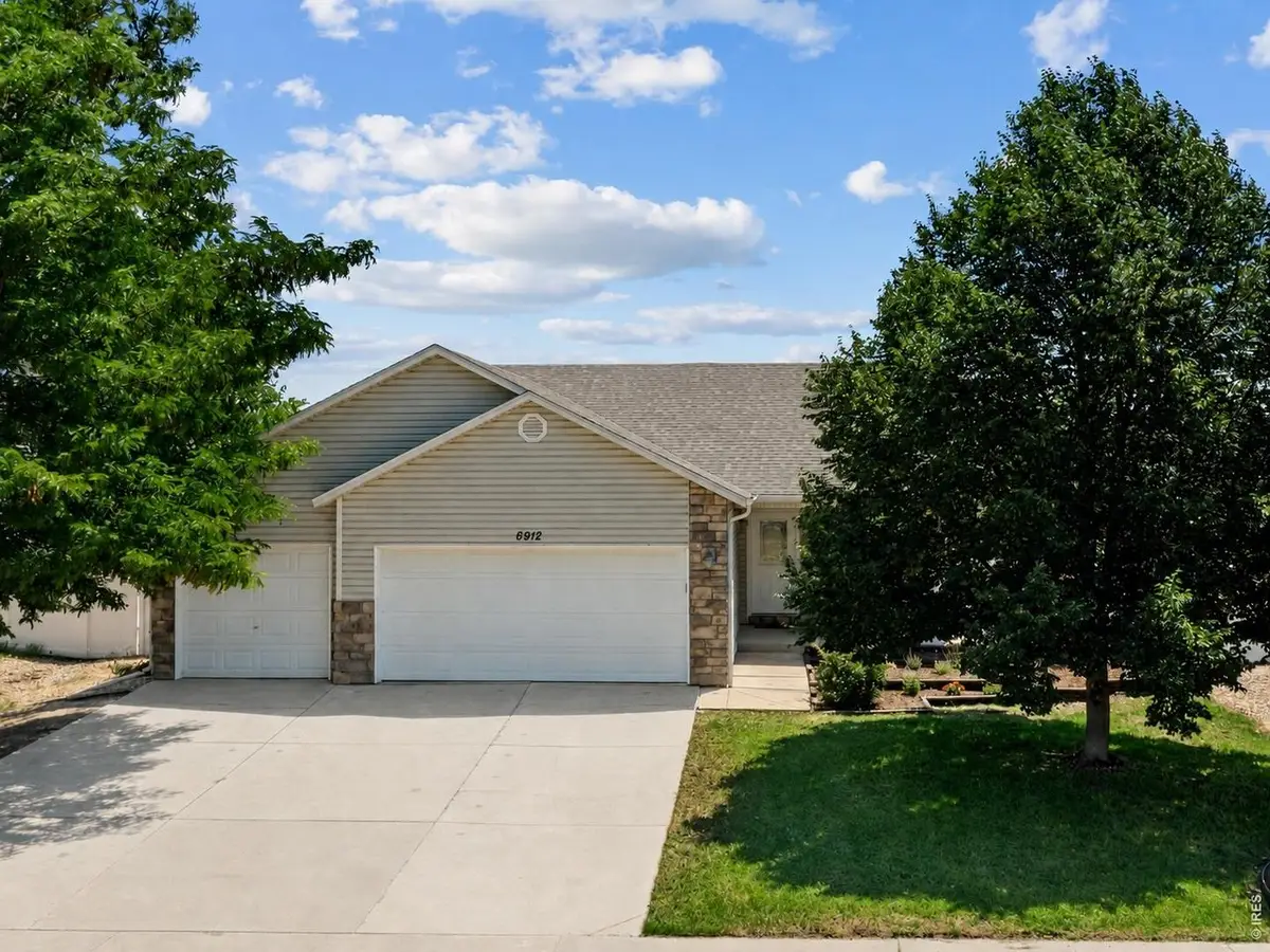 6912 Carlyle Ln, Wellington, CO 80549 - #1