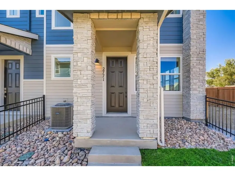 2841 Bear Springs Cir, Longmont, CO 80503 - #2