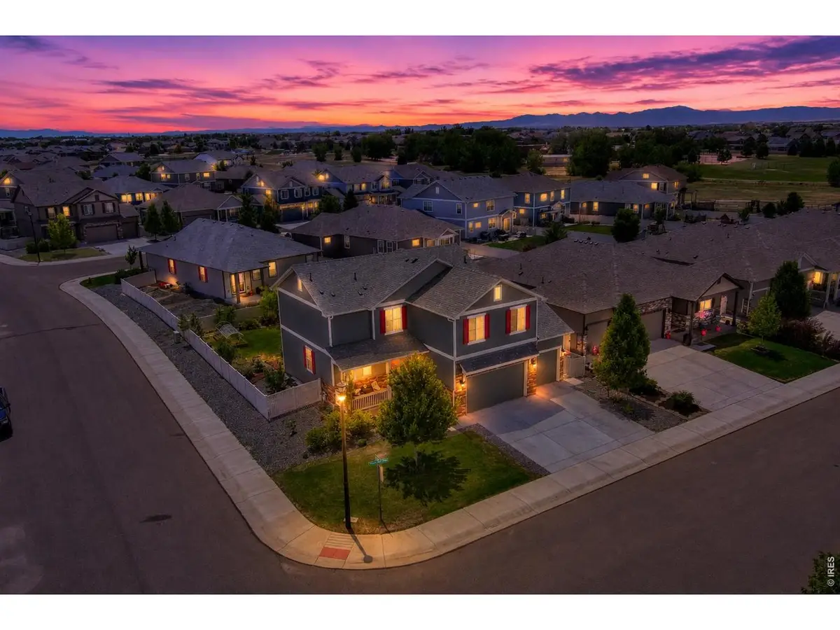 5340 Stagecoach Ave, Longmont, CO 80504 - #1