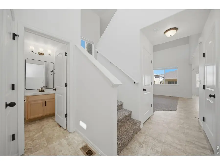 1812 Twilight Glow Dr, Windsor, CO 80550 - #3