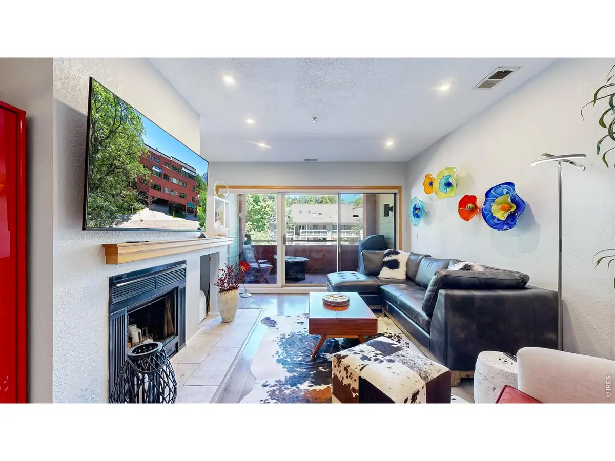 624 Pearl St #203, Boulder, CO 80302 - #1