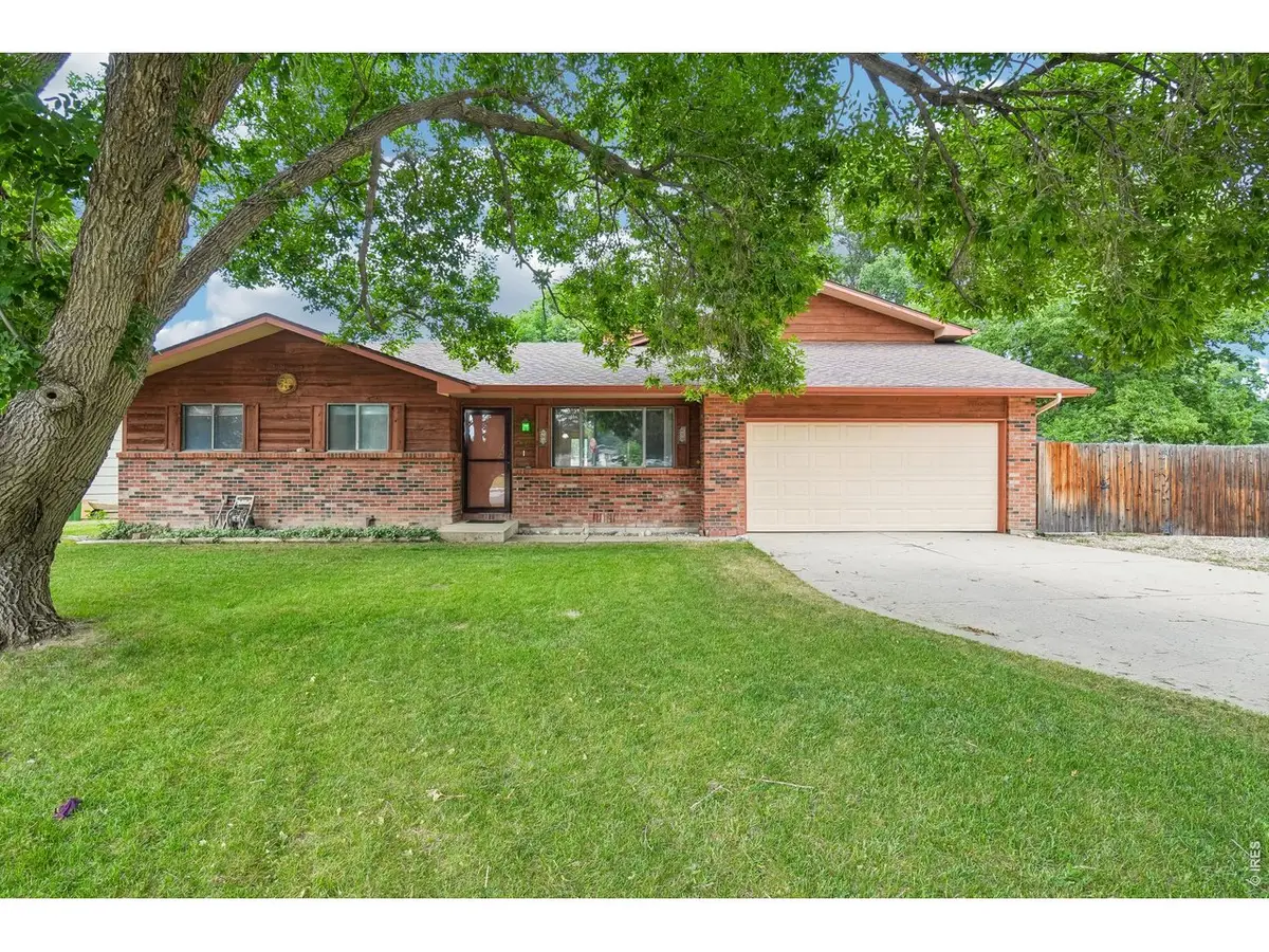 3248 Camelot Dr, Fort Collins, CO 80525 - #1