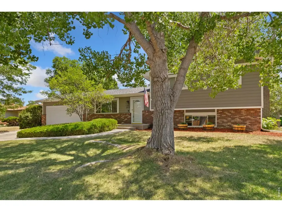 1833 Manchester Dr, Fort Collins, CO 80526 - #3