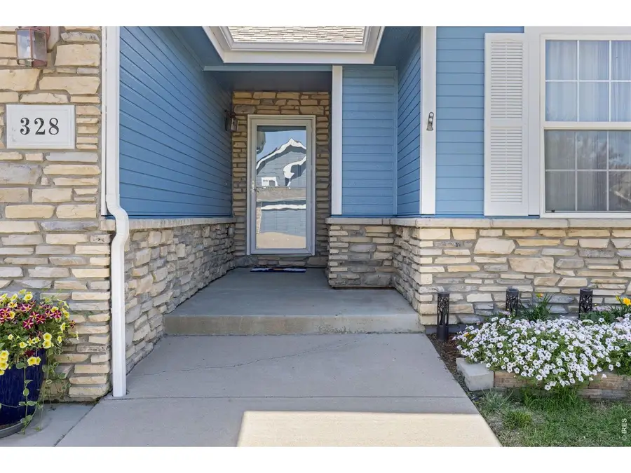 328 Gypsum Ln, Johnstown, CO 80534 - #3