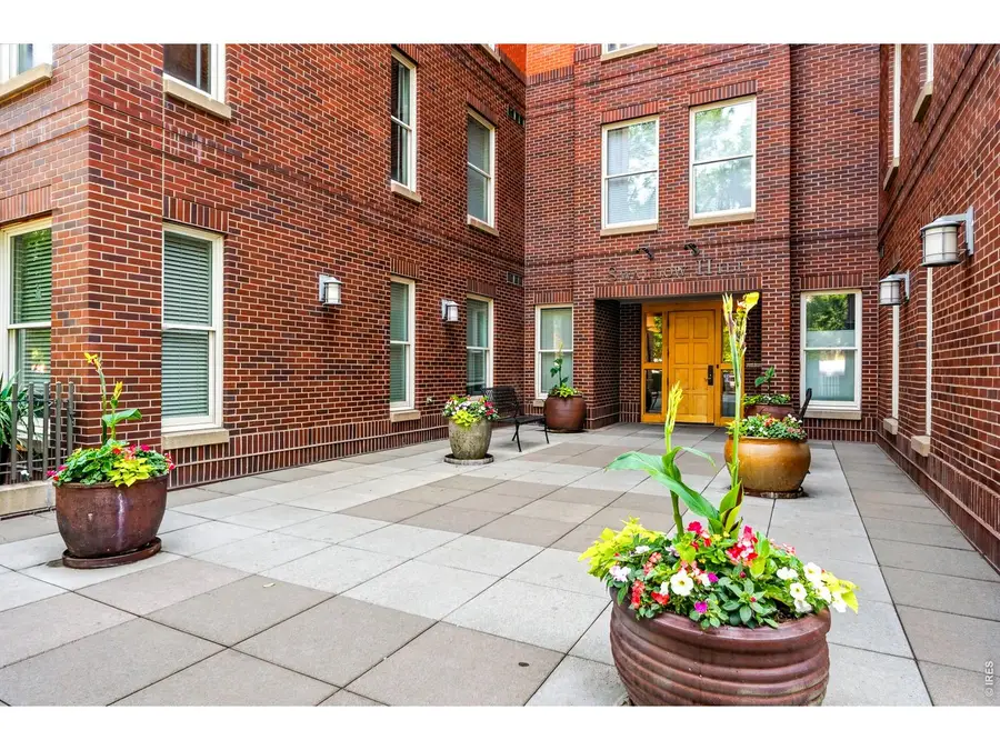 1630 N Clarkson St #302, Denver, CO 80218 - #2