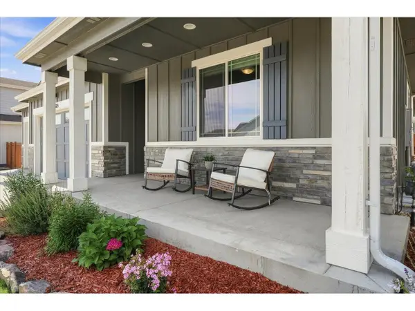 625 Tenderfoot Dr, Berthoud, CO 80513