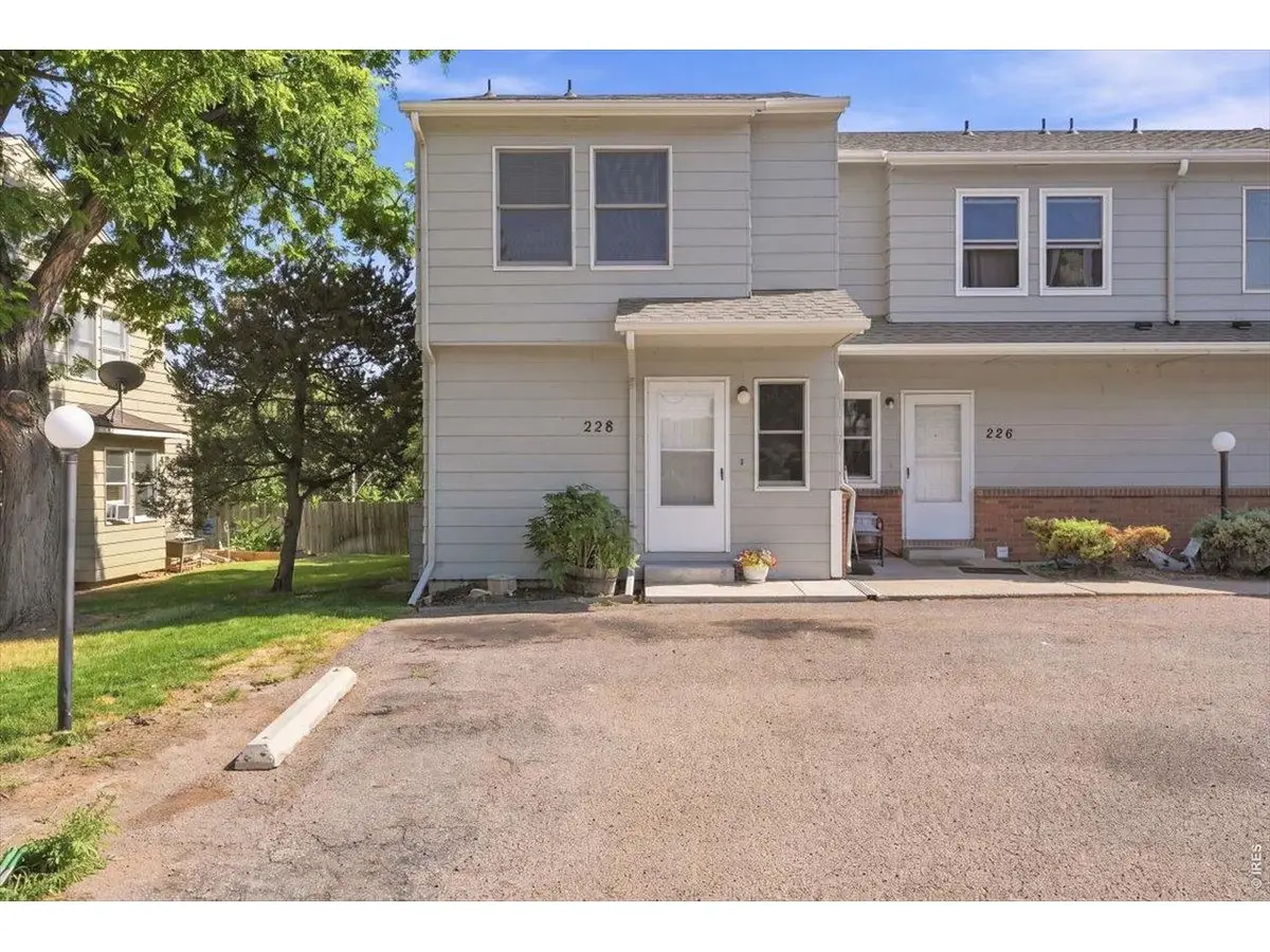 228 E 42nd St, Loveland, CO 80538 - #1
