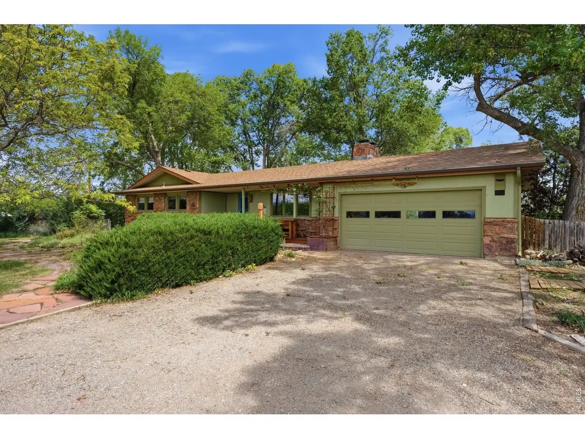 6541 Saint Vrain Rd, Longmont, CO 80503 - #1