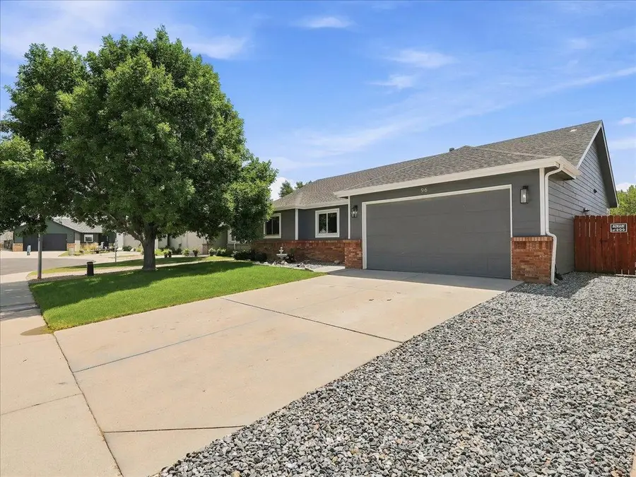 96 W Forest St, Milliken, CO 80543 - #3