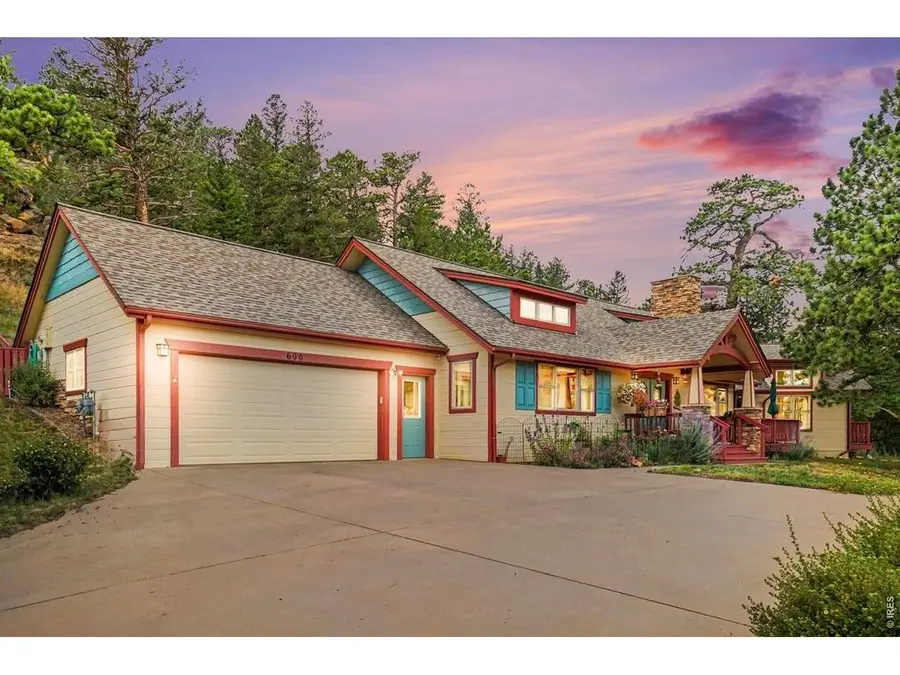 600 Whispering Pines Dr, Estes Park, CO 80517 - #2