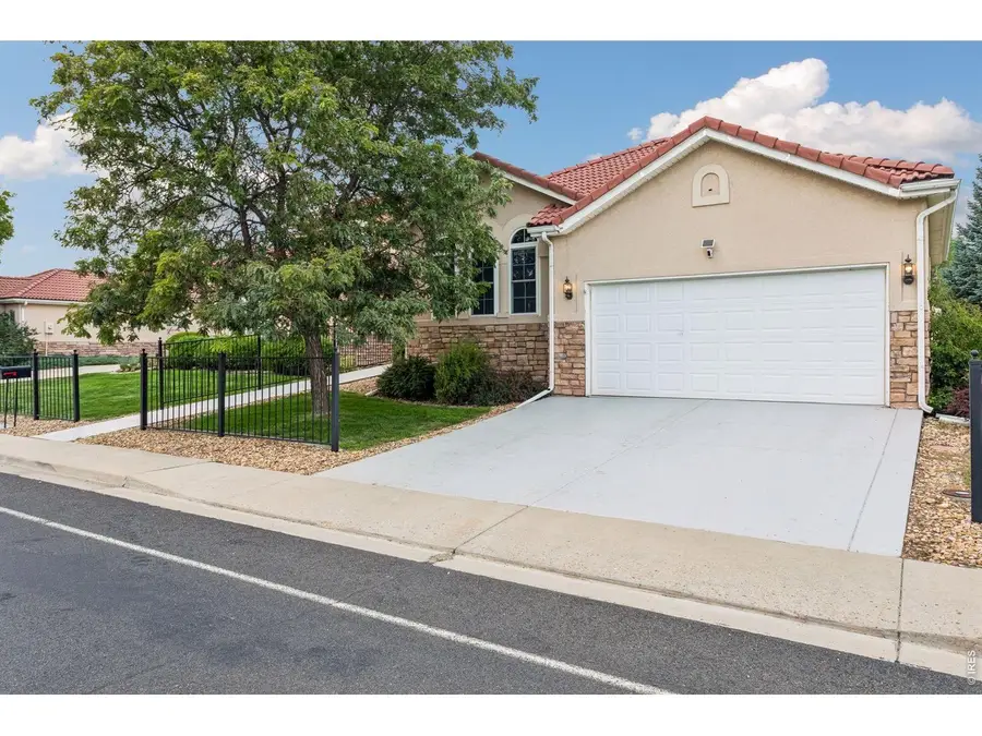 1900 N Shore Dr, Longmont, CO 80503 - #3