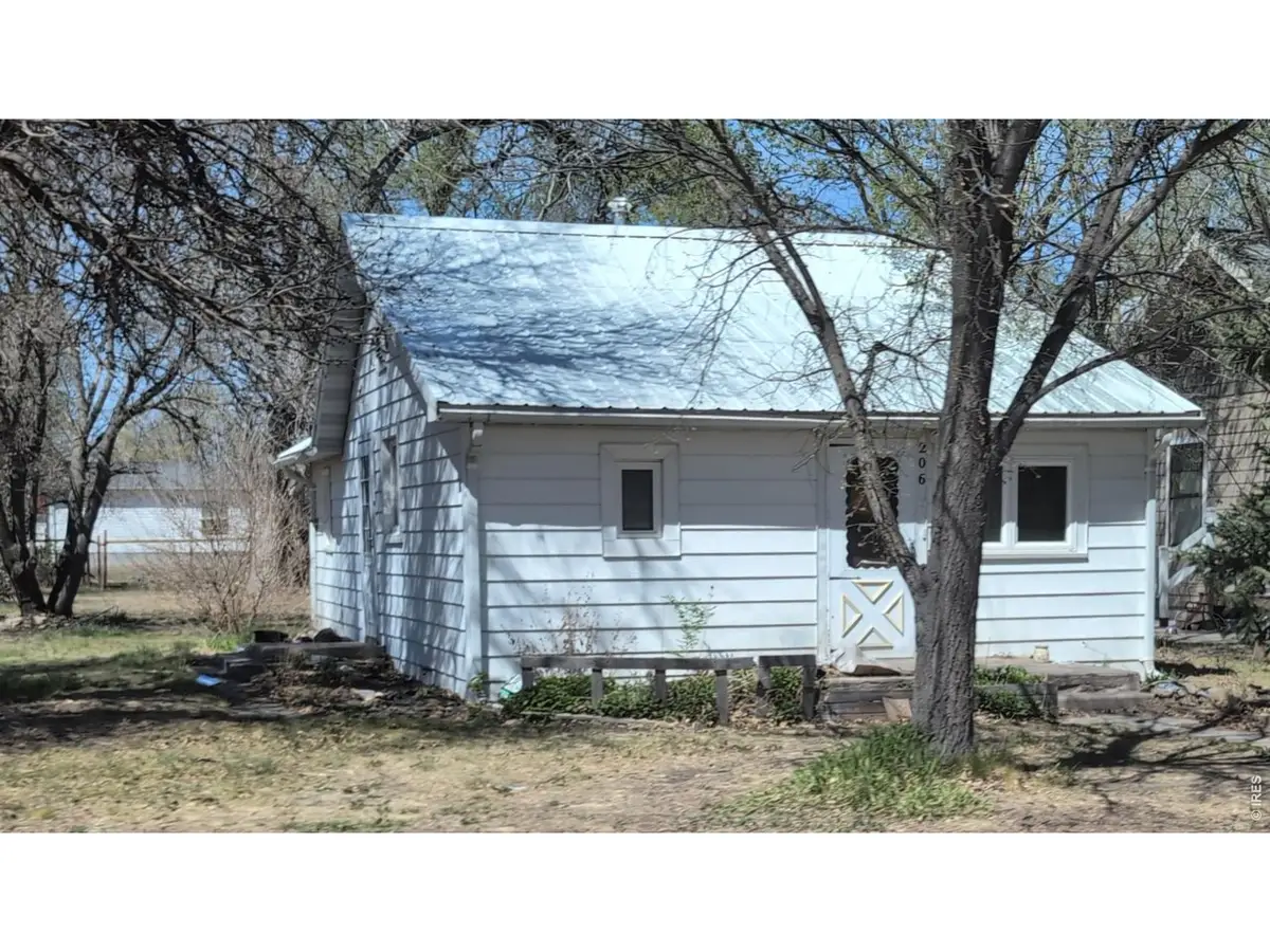 206 N Washington Ave, Fleming, CO 80728 - #1
