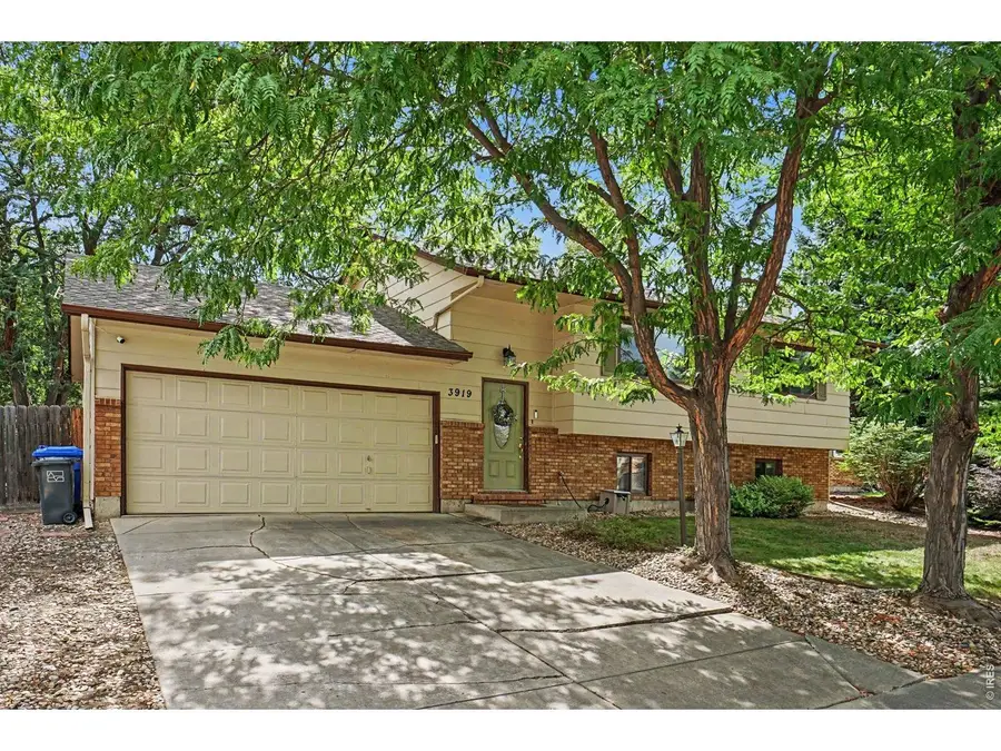 3919 Logan Dr, Loveland, CO 80538 - #3