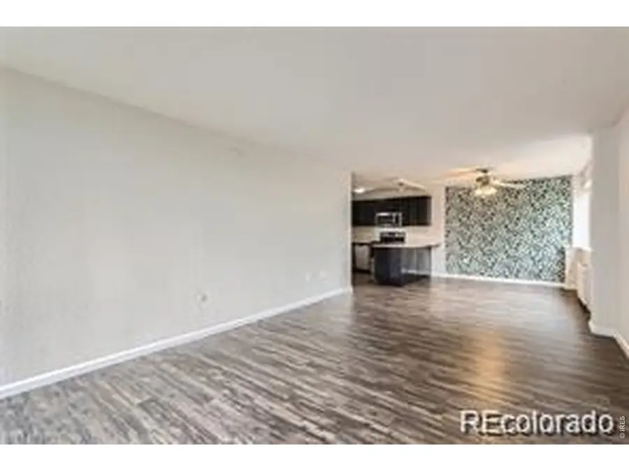 909 N Logan St #4-A, Denver, CO 80203 - #3