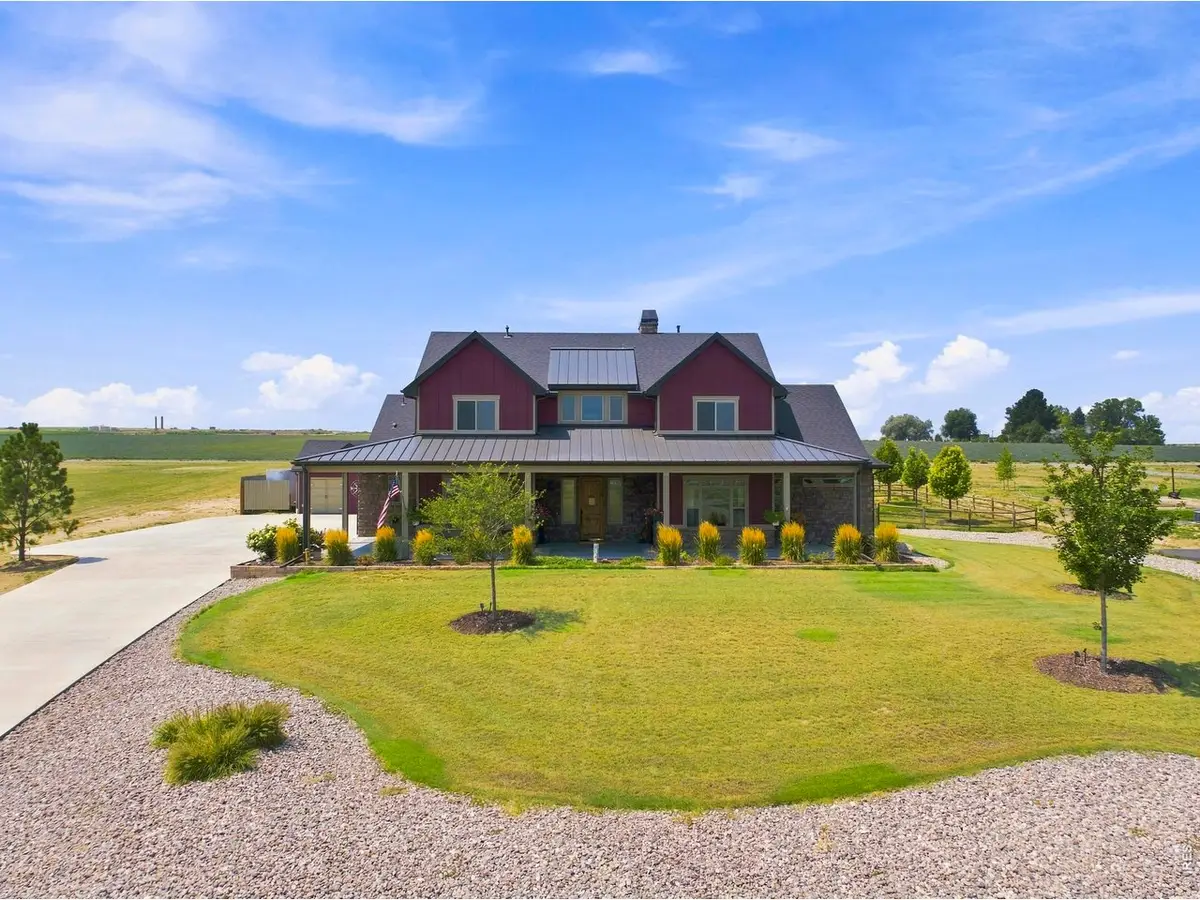 9260 Meadow Farms Dr, Milliken, CO 80543 - #1