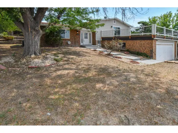 1442 Hilltop Dr, Longmont, CO 80504