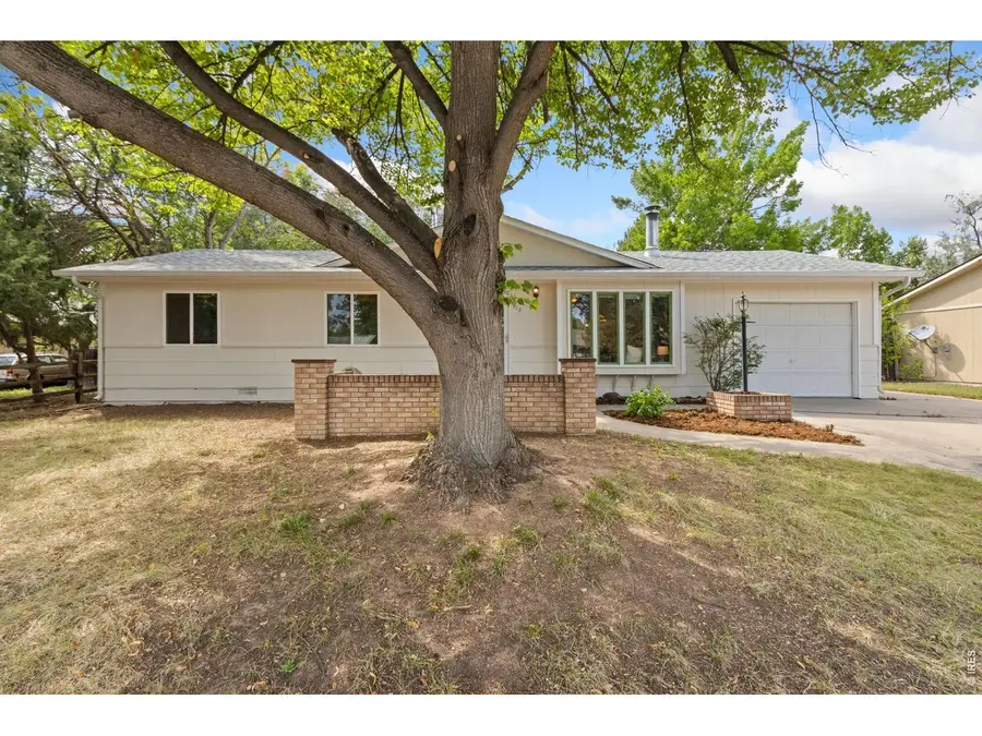 513 N Impala Dr, Fort Collins, CO 80521 - #2