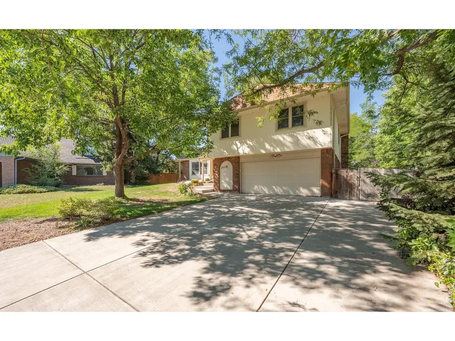 2927 Lakeshore Dr, Longmont, CO 80503 - #3