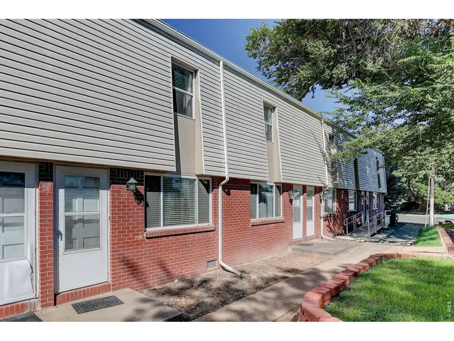 219 Chestnut St #C2, Windsor, CO 80550 - #2