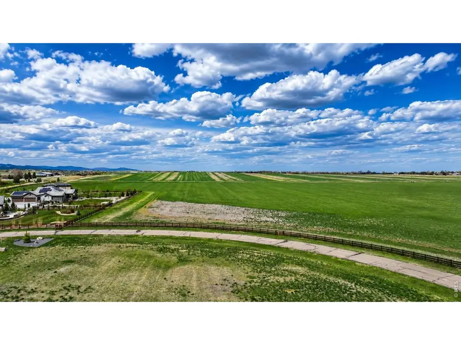 12910 Woodridge Dr, Longmont, CO 80504 - #2