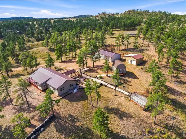 557 Red Bluff Rd, Livermore, CO 80536