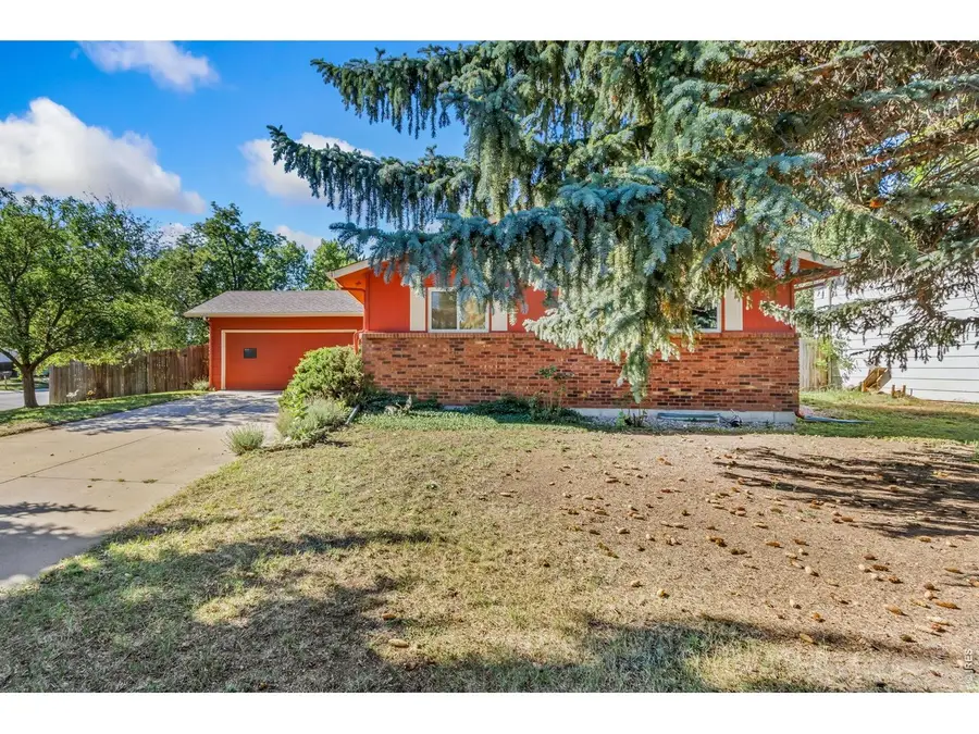 2901 Greentree Cir, Fort Collins, CO 80521 - #2