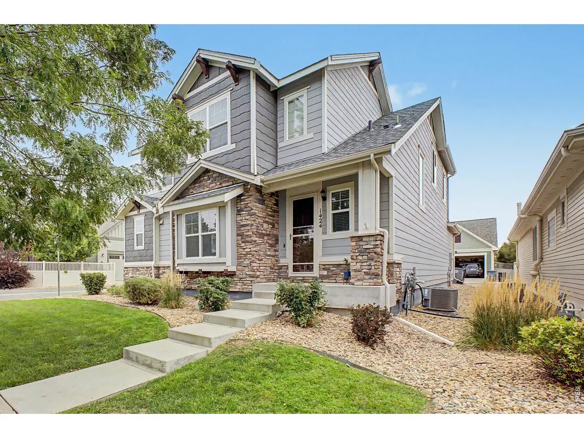 1424 Bluemoon Dr, Longmont, CO 80504 - #1