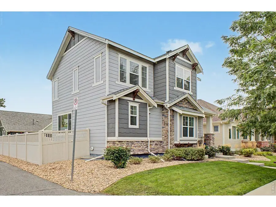 1424 Bluemoon Dr, Longmont, CO 80504 - #2