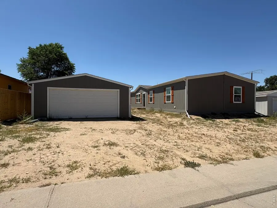 103 Beach Dr, Log Lane Village, CO 80705 - #3