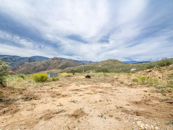 252 Red Mountain Ct, Livermore, CO 80536