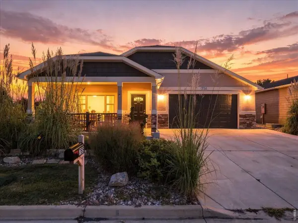 765 Grays Peak Ln, Berthoud, CO 80513