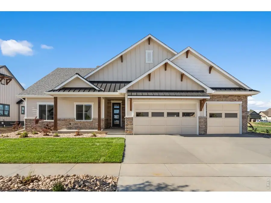 1402 Burt Ave, Berthoud, CO 80513 - #2