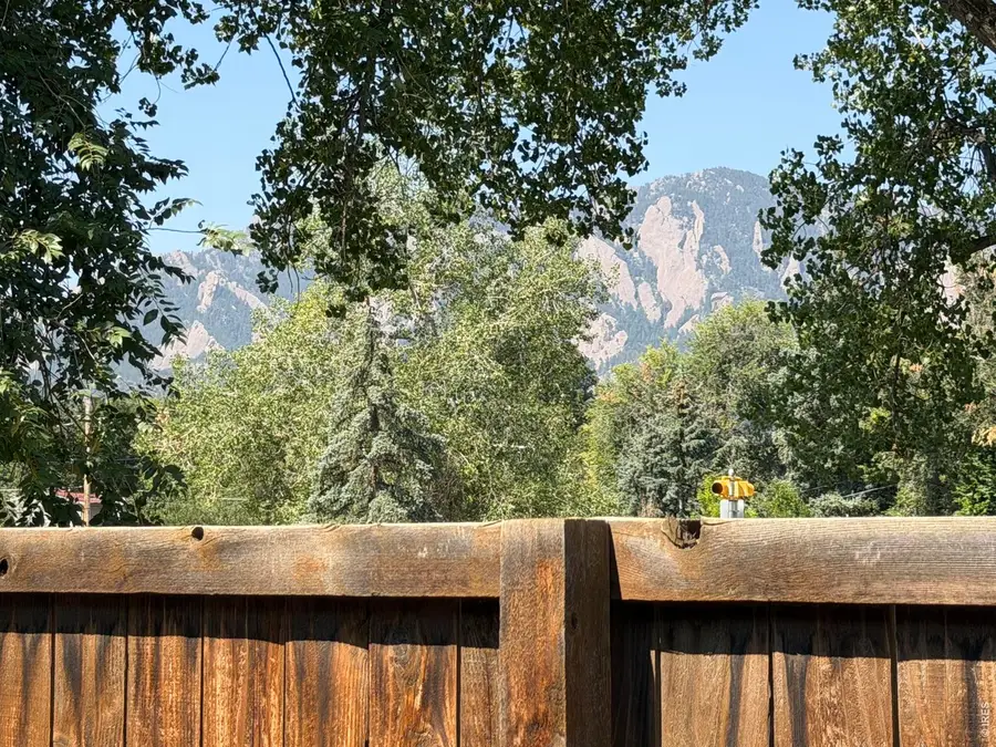 3695 Martin Dr, Boulder, CO 80305 - #2