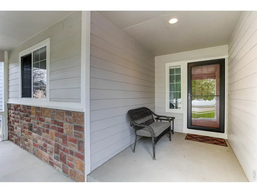2548 Lynnhaven Ln, Fort Collins, CO 80524 - #2