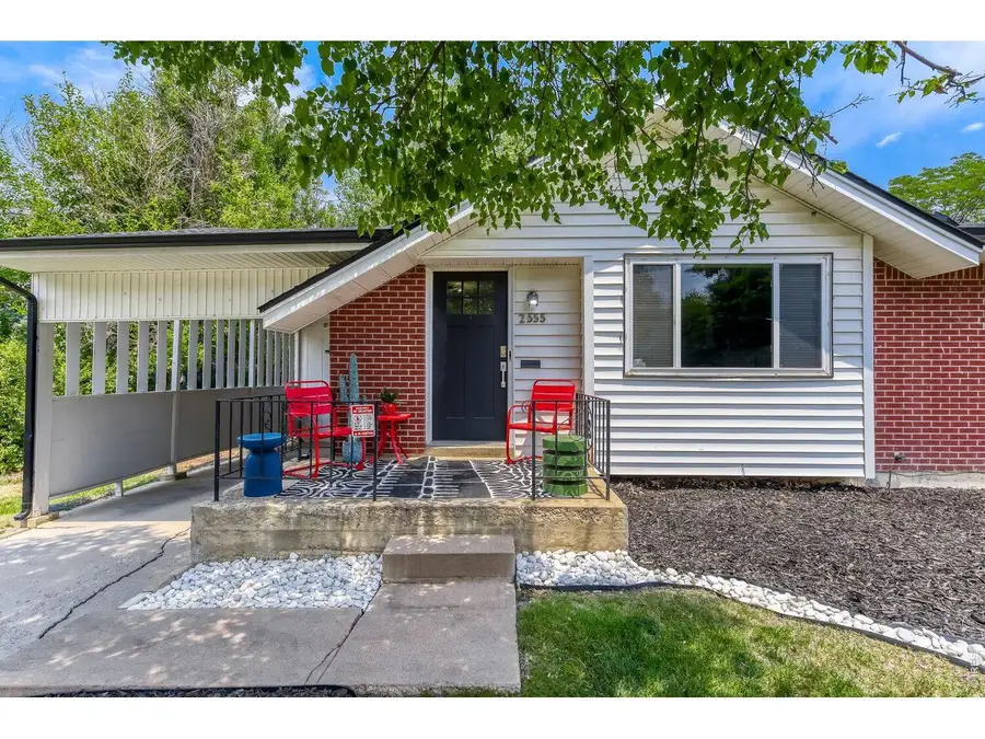 2555 E Maplewood Ave, Centennial, CO 80121 - #2