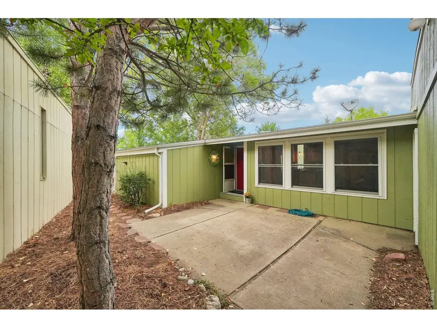 6917 Totara Pl, Niwot, CO 80503 - #2