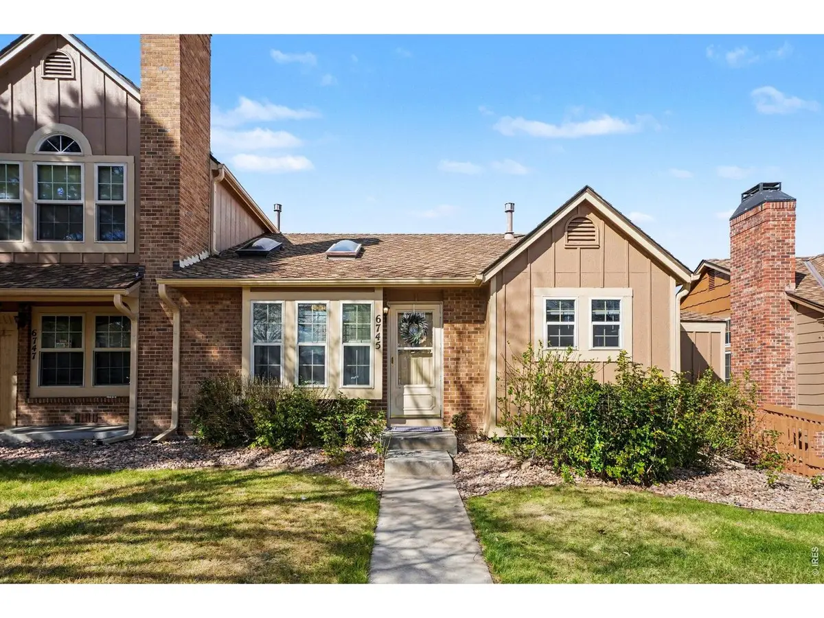 6745 Mountain Top Ln, Colorado Springs, CO 80919 - #1