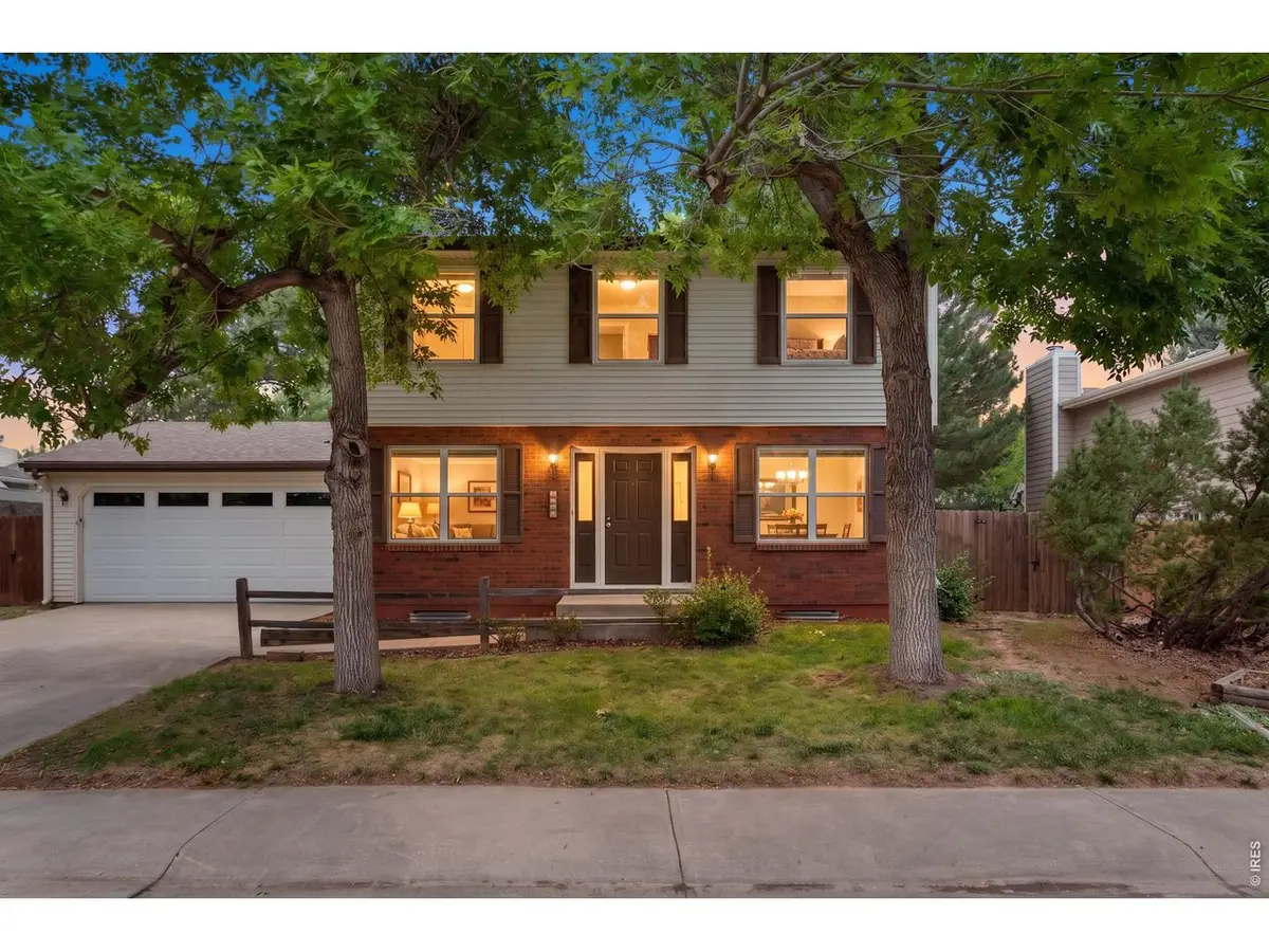 2060 Bennington Cir, Fort Collins, CO 80526 - #1