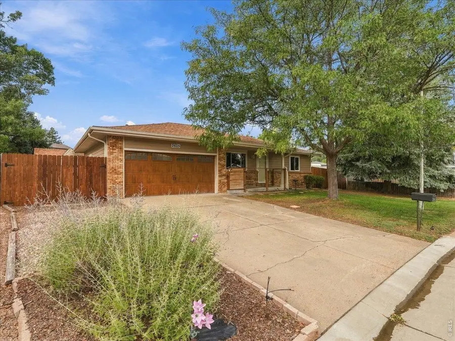 2625 Meadowbrook Ln, Greeley, CO 80634 - #2