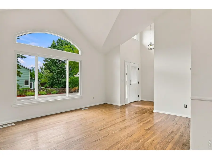 915 W Chestnut Cir, Louisville, CO 80027 - #2