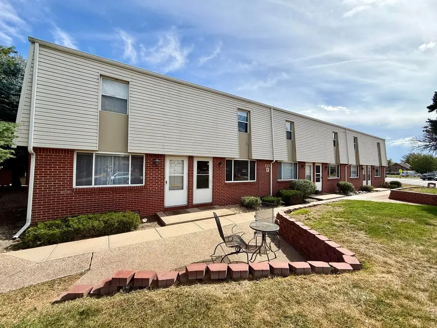 221 Chestnut St #D2, Windsor, CO 80550 - #2