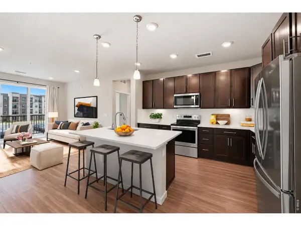 420 E Fremont Pl #206, Littleton, CO 80122