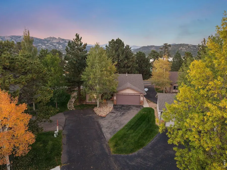 704 Birdie Ln, Estes Park, CO 80517 - #2