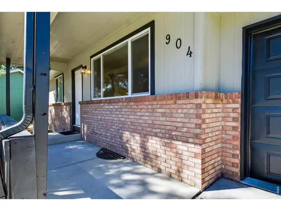 904 Foothills Ct, Windsor, CO 80550 - #3