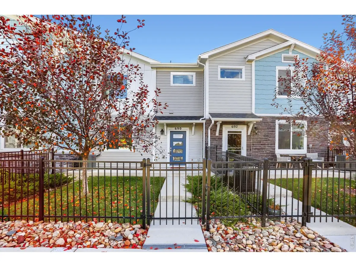 690 Stonebridge Dr, Longmont, CO 80503 - #1