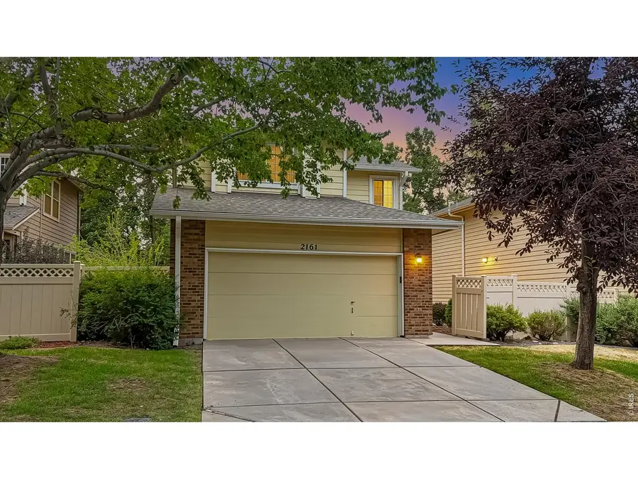 2161 E Phillips Ln, Centennial, CO 80122 - #2